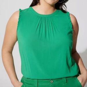 Torrid sleeveless emerald green mock neck tank top blouse. Size 5x